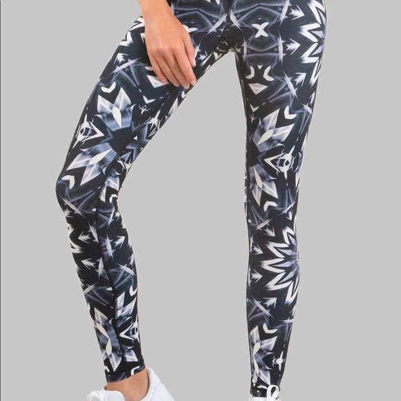 Wolven Threads Raina Legging - Picture 2 of 7